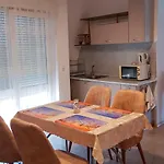 вълчеви 게스트하우스 4*